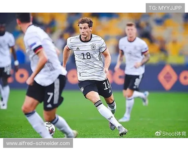 哈曼称卡尔风格似里贝里盼维尔茨在法兰克福迎来职业新转折